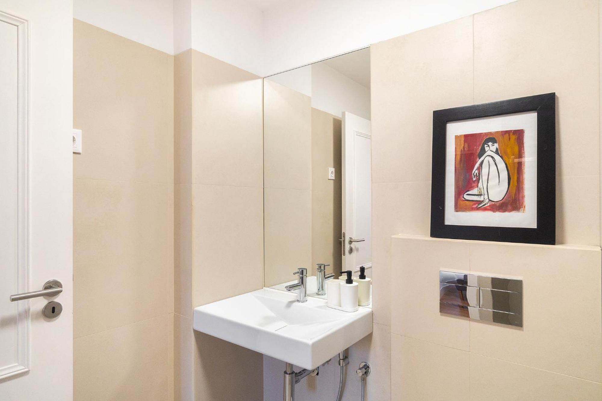 Modern Lisbon Apartments By Soulplaces Room photo