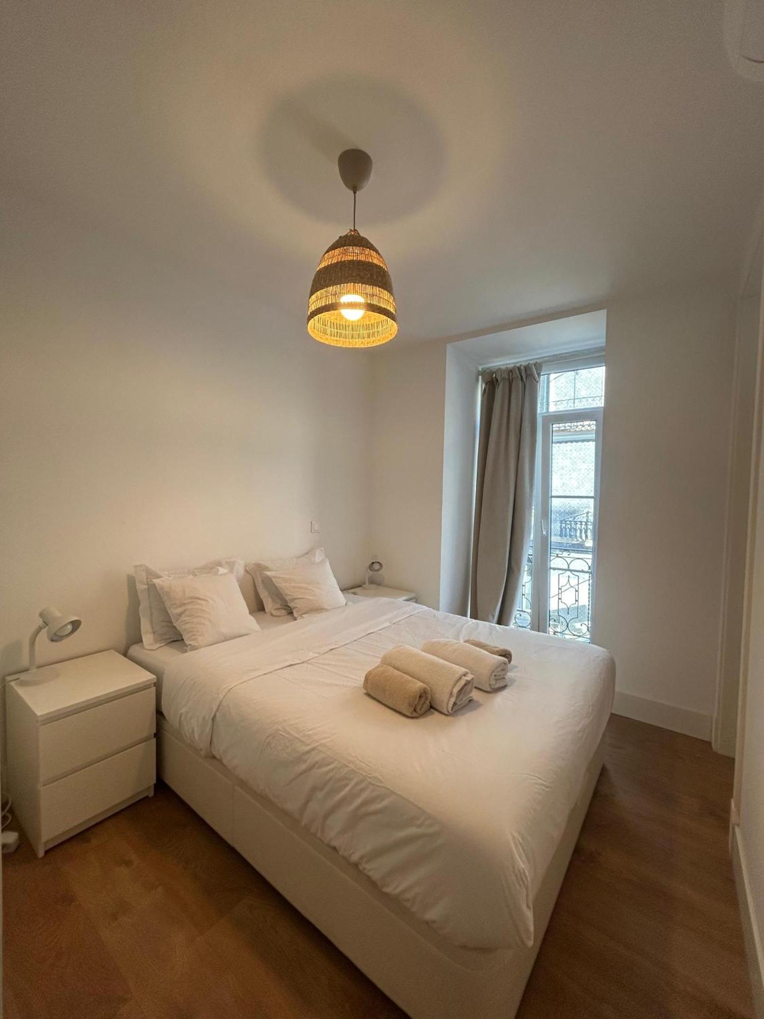 Modern Lisbon Apartments By Soulplaces Room photo